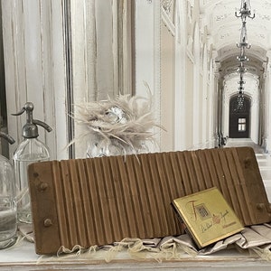 Large antique cigar mold and tin box***