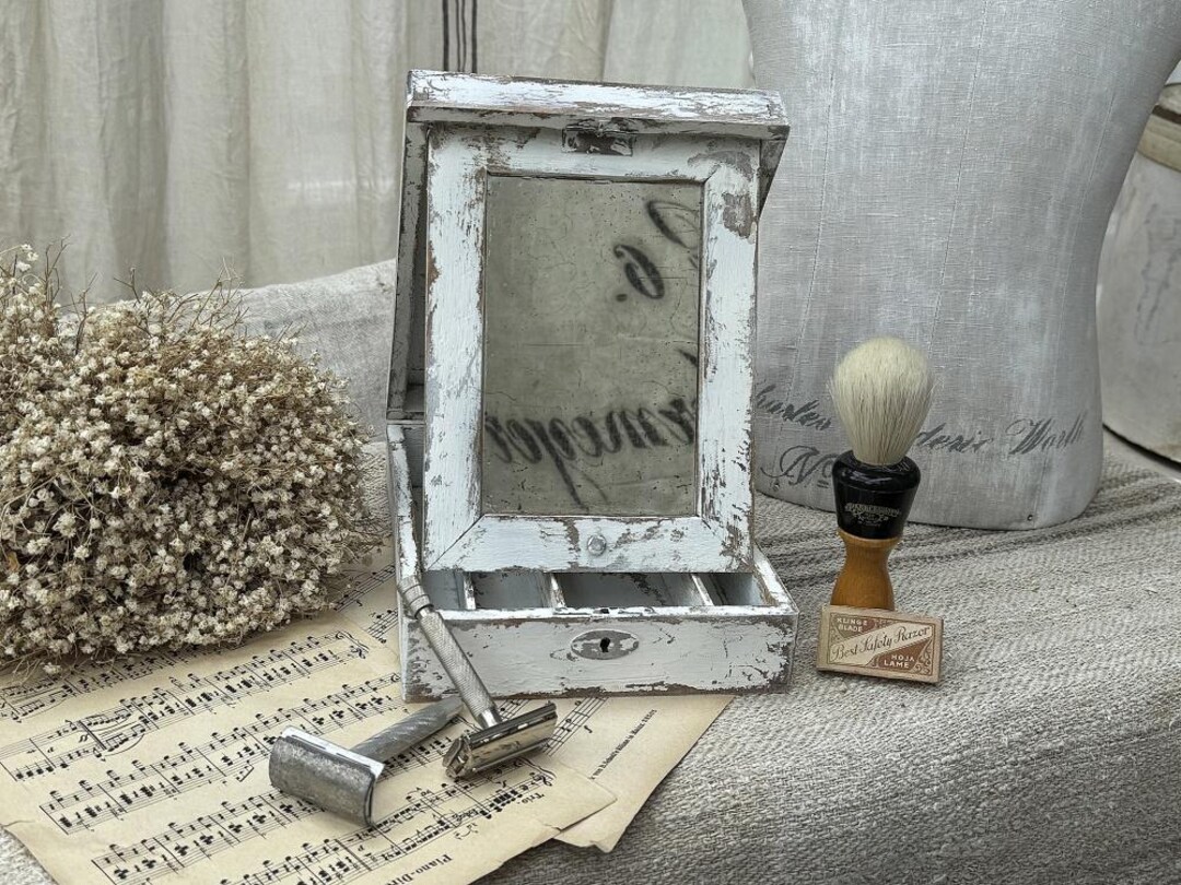 Kit De Rasage Vintage Complet Avec étui Et Miroir - Excellent état - Couleur Rouge - Fabriqué En France