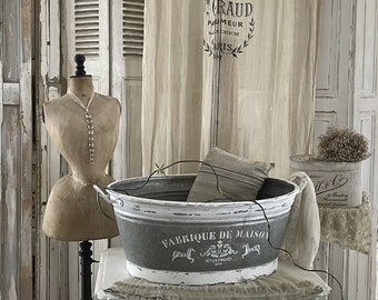 Ancienne baignoire en zinc petit cheval***