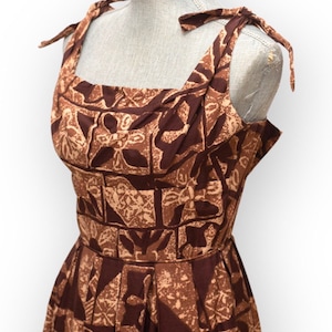 Vintage 1950&#39;s Alfred Shaheen Hawaiian Tiki Dress Made in Hawaii
