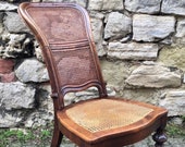 Chair with clappant