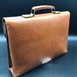 briefcase image 3