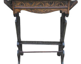 Historicism sewing table