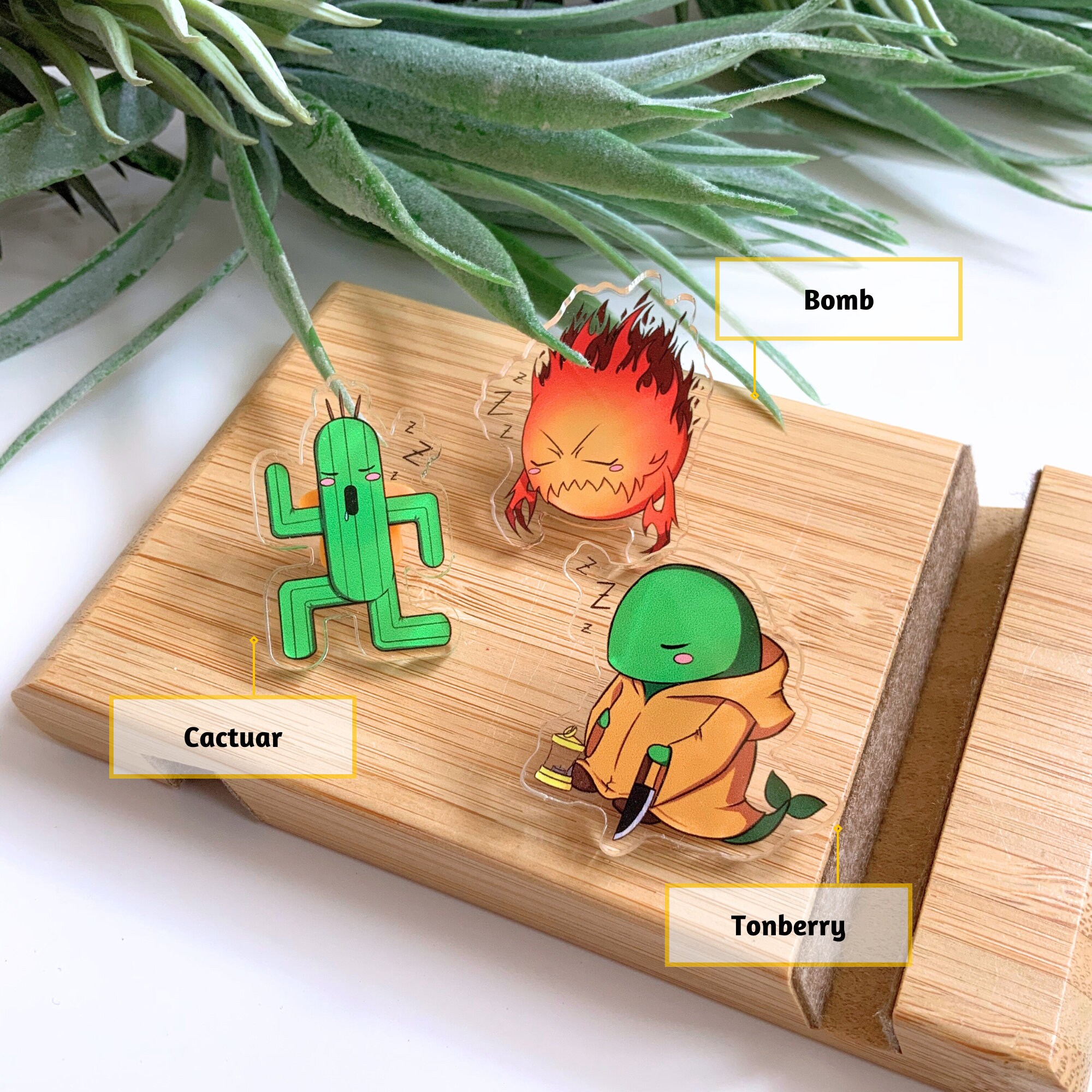 ファイナルファンタジー アクリルピンバッジ ちびモーグリ、チョコボ