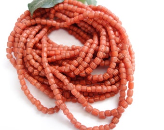 Rocailles Seed Beads Glasperlen aus Indonesien,  ROT  gestreift , 5-6mm 59cm Strang