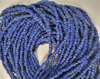 1 Strang  Rocailles  small Java beads ROYALBLAU ,  ca. 120cm über 380 Stck. sead beads