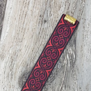 Jacquard Red, Burgundy with Black Romantic Scroll Reversible Ribbon Bookmark with Gold Metal End 5/8&quot; Width - DOUBLE SIDED