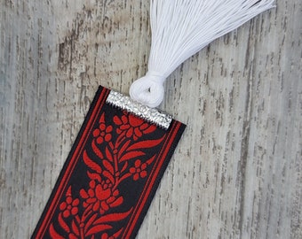 Floral Vine Ribbon Bookmark - Jacquard Black & Red with Tassel