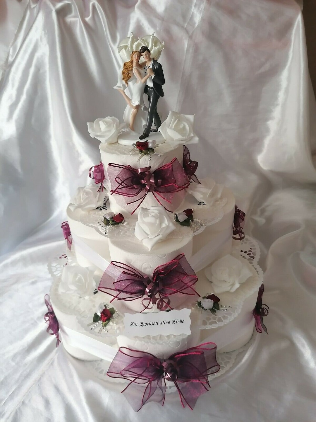 Toilettenpapiertorte Hochzeit Geldgeschenk Zartbordeauxeweiß