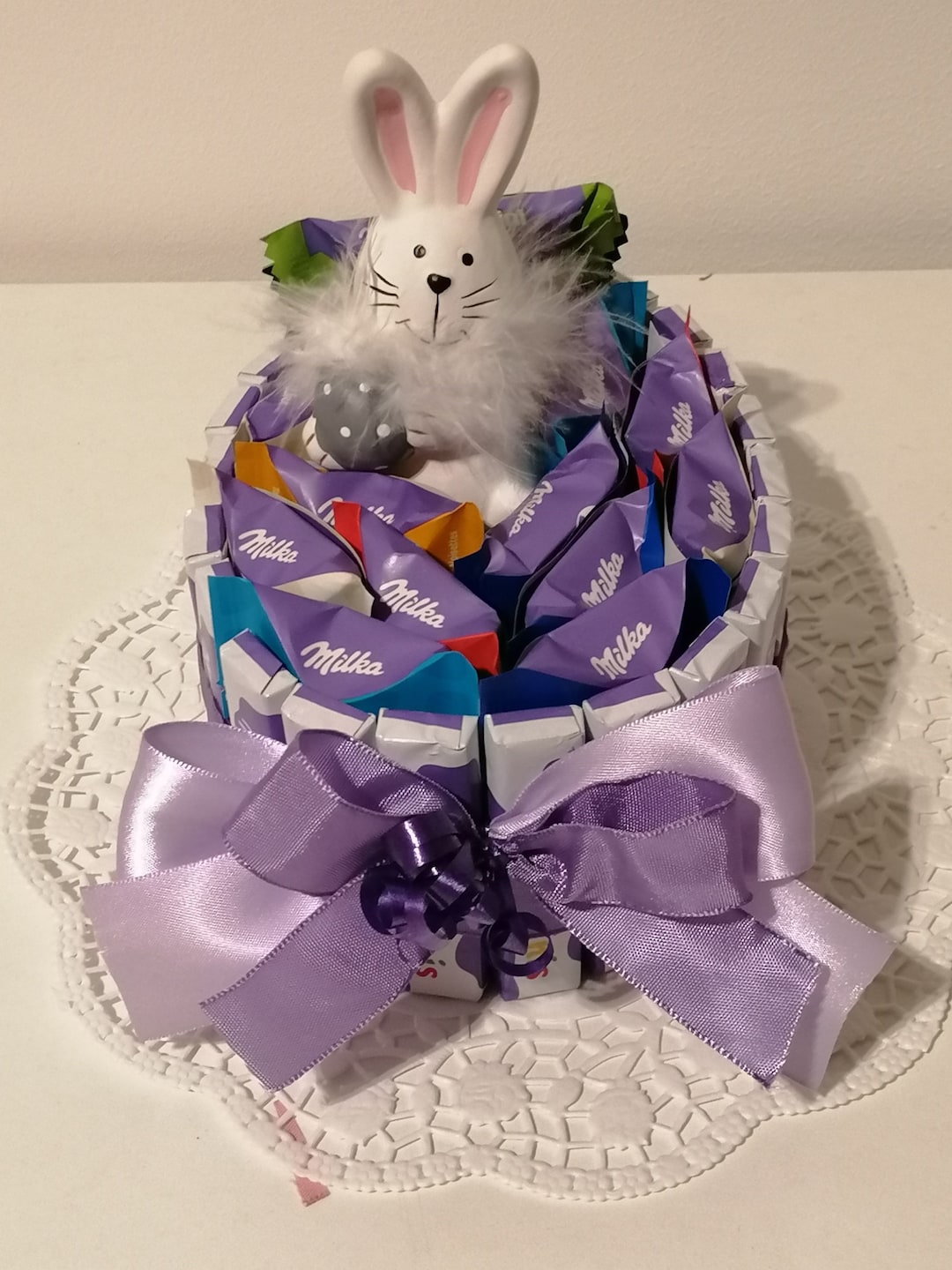 Pralinentorte Ostertorte Milka Kinderriegel - Etsy.de Pralinentorte Ostertorte Milka Kinderriegel - Etsy.de