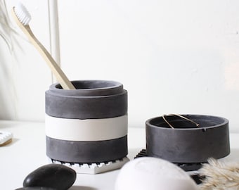Concrete cup, black white or gray, toothbrush cup, decorative, round, stackable, pretty gift for brushes, nice round storage