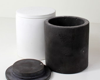 Concrete mug with lid, 9 cm height, 8 cm diameter, in grey, white or black, practical toothbrush holder, toothbrush mug, pen holder