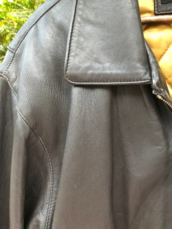 Handsome Men’s Size Medium Brown Leather Bomber/F… - image 2
