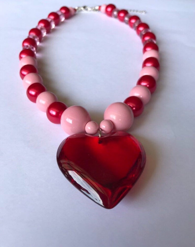 chunky necklace huge love heart bold necklace statement necklace. Red and pink love heart pendant beaded necklace