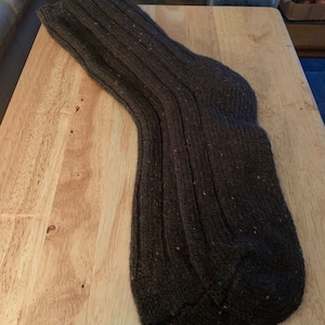 Vintage 1970s 100% wool kneesocks, dark brown with colored specs and ribbed size 10 to 11 1/2 old new stock