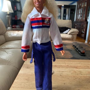 Vintage 1975, General Mills Kenner 6 million Dollar Man TV show 13 inch tall figure bionic woman Jamie Summers complete