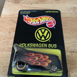 vintage 1997 Hot Wheels Volkswagen bus limited edition