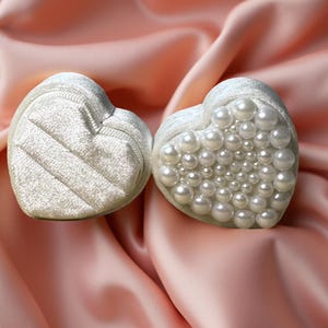 Heart shaped pearl ring box