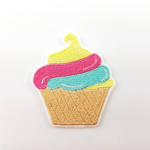 Cupcake Muffin Törtchen Aufnäher Bügelbild Applikation