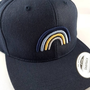 Cap Snapback / Basecap mit Regenbogen Stickerei 3D