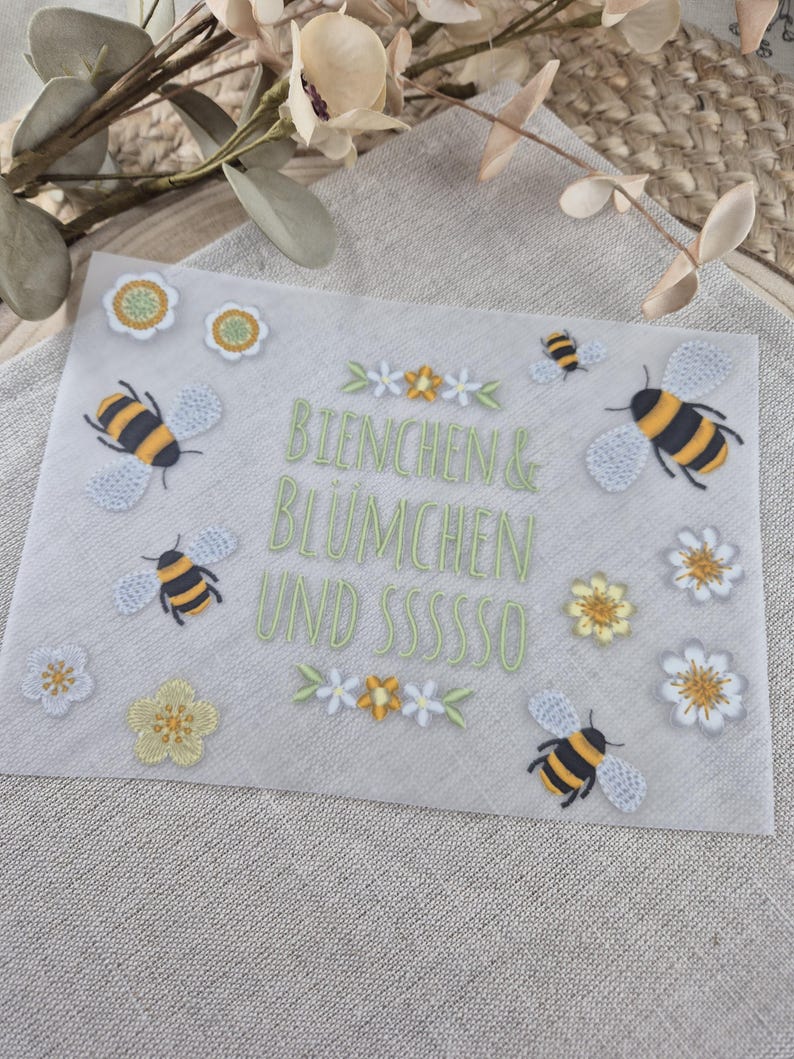 Bees and flowers - iron-on patch set in embroidery look image 1