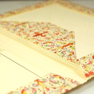Papelería de Florencia KARTOS Giglio sobre papelería sobre