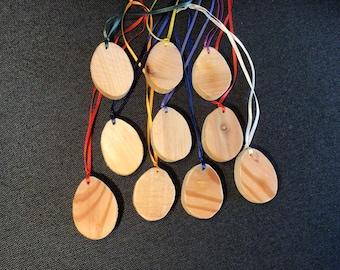 Wooden egg Easter decoration, solid wood, spring decoration, Easter