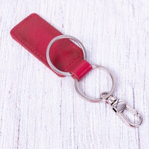 Personalized Full Grain Leather Keychain: Mum Keyring, Mothers Gift