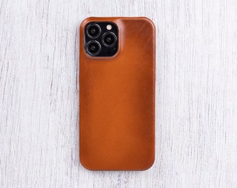 Personalized Leather iPhone 13 Pro Case: Wireless Charging