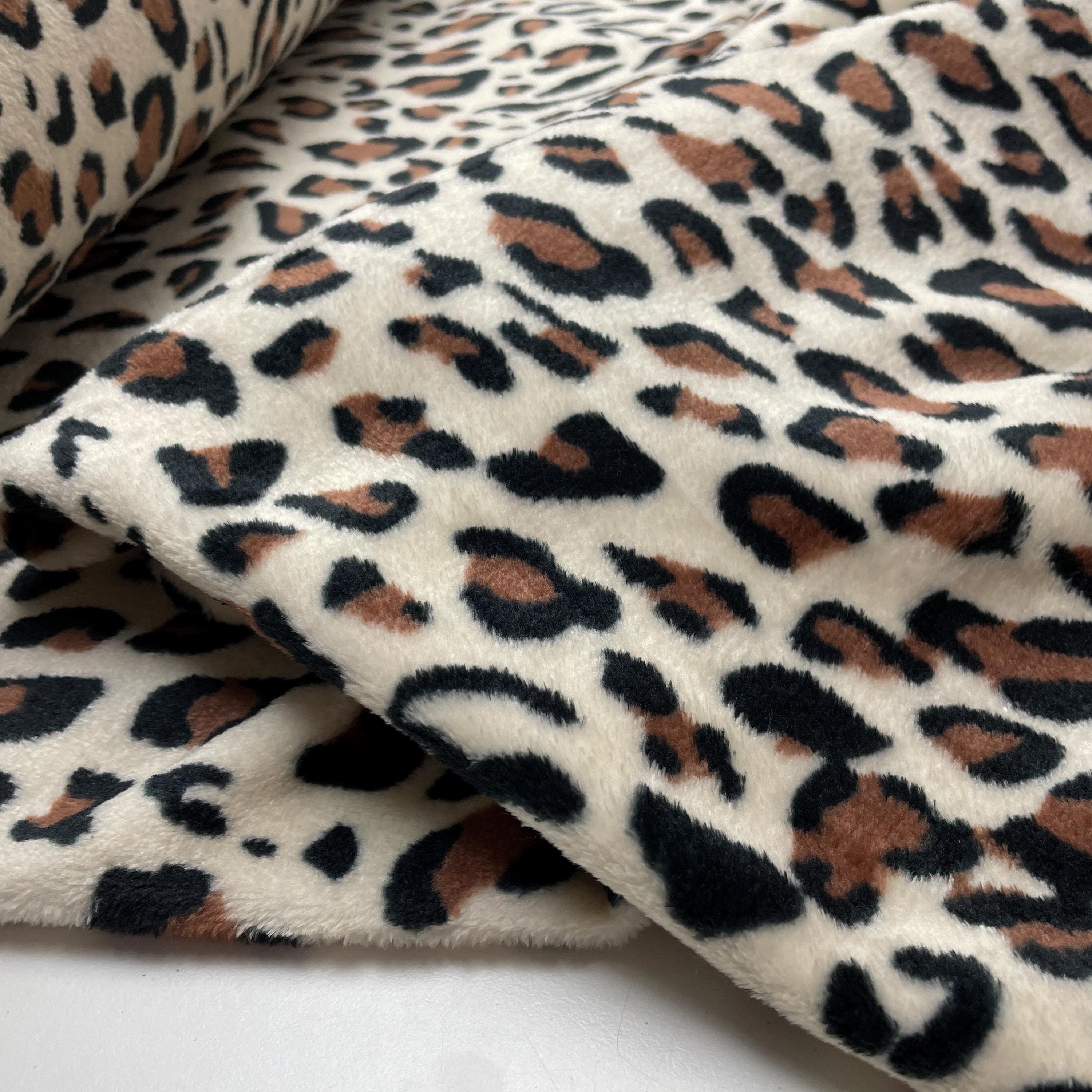 Fleece fabric Leo pattern beige