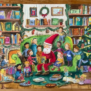 Puede incluir: Ilustración en acuarela de Papá Noel leyendo a un grupo de niños en un ambiente de biblioteca. Se ve un árbol de Navidad y estanterías llenas de libros. La imagen tiene un tema festivo y navideño con números en los libros.
