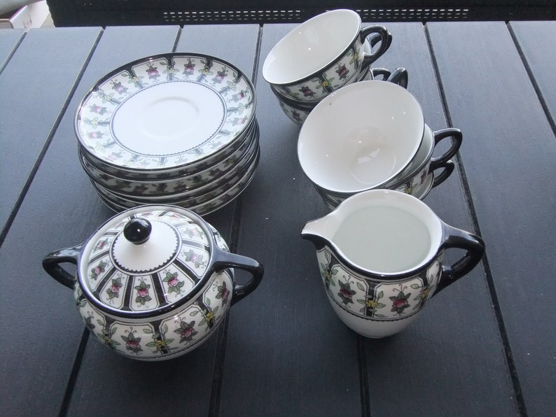 Petrus Regout Modest porcelain tea or coffee service Petrus Regout Modest porcelain tea or coffee service