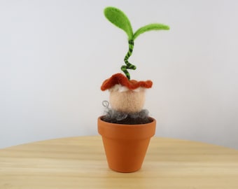 Felted seedling in clay pot, home decor for the seasonal table, flower children in Waldorf style