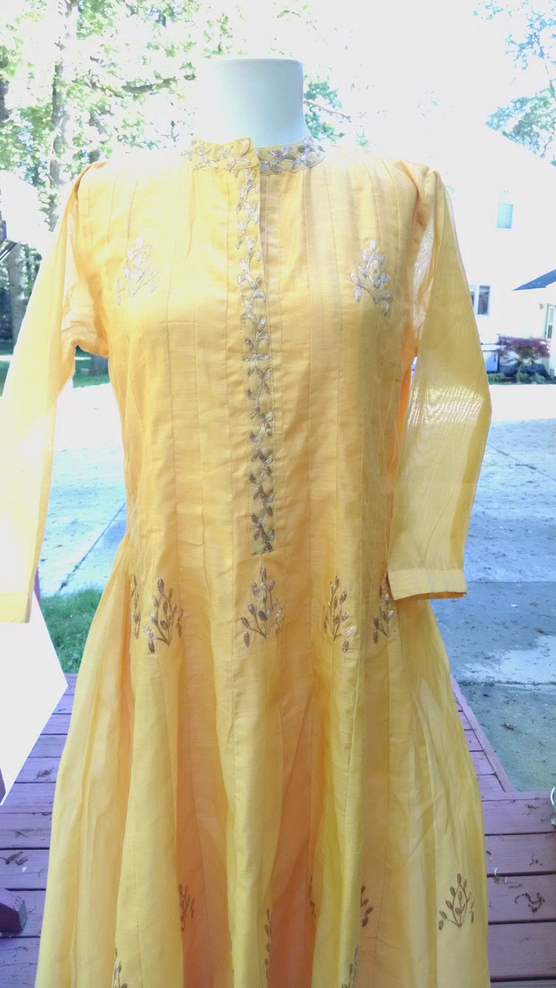 Abaya estilo amarillo vestido de algodón seda maxi vestido Anarkali Kameez hecho a mano w / hilo bordado gasa dupatta con encaje ropa de mujer imagen 4