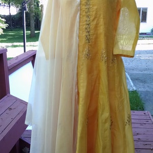 Abaya estilo amarillo vestido de algodón seda maxi vestido Anarkali Kameez hecho a mano w / hilo bordado gasa dupatta con encaje ropa de mujer imagen 1