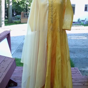 Abaya estilo amarillo vestido de algodón seda maxi vestido Anarkali Kameez hecho a mano w / hilo bordado gasa dupatta con encaje ropa de mujer imagen 3