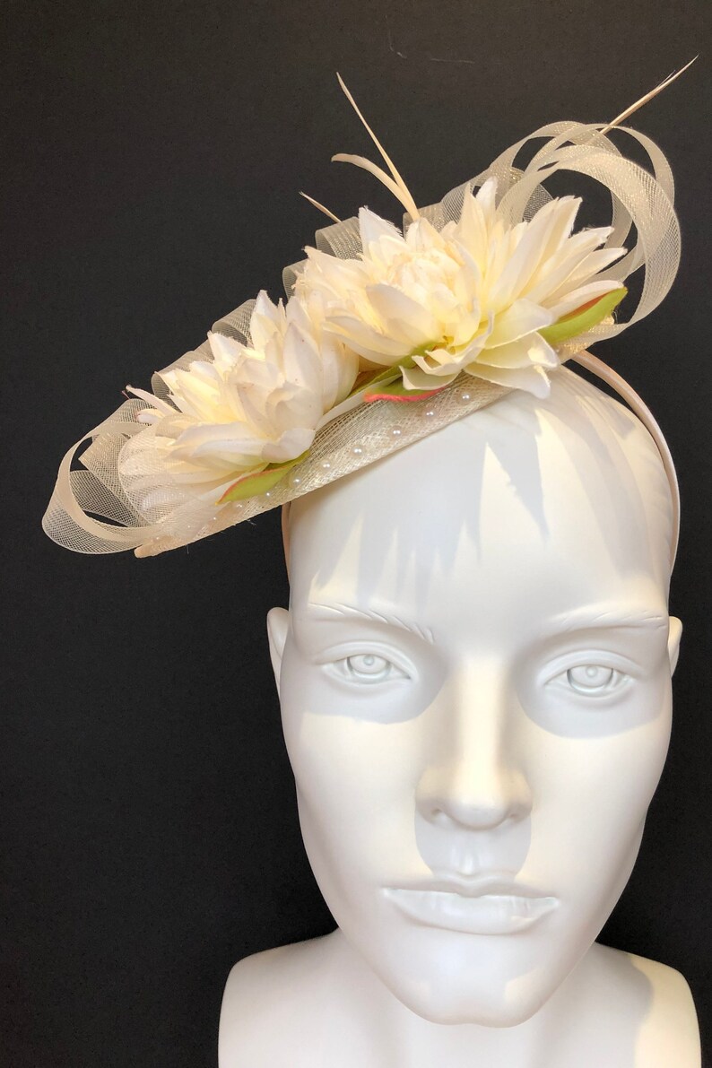 Ivory Fascinator With Sinamay Loops, Dahlias Feathers and Pearls Etsy UK