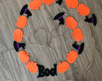 Pumpkin and Witch Hat Felt Garland for Halloween, Holiday Home Decor, Halloween Holiday Decor, Orange Pumpkins, Black Witch Hat, Handmade