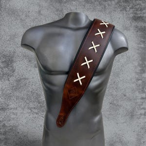 Correa de bajo acolchada de cuero marrón ancha DAVE "X" / Correa de guitarra vintage ancha