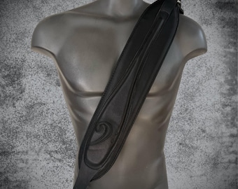 Correa ancha acolchada de cuero negro para bajo / Estilo vintage con diseño de llave F