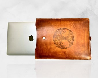 MacBook sleeve | Handmade leather laptop case | Laptop case | Custom laptop sleeve