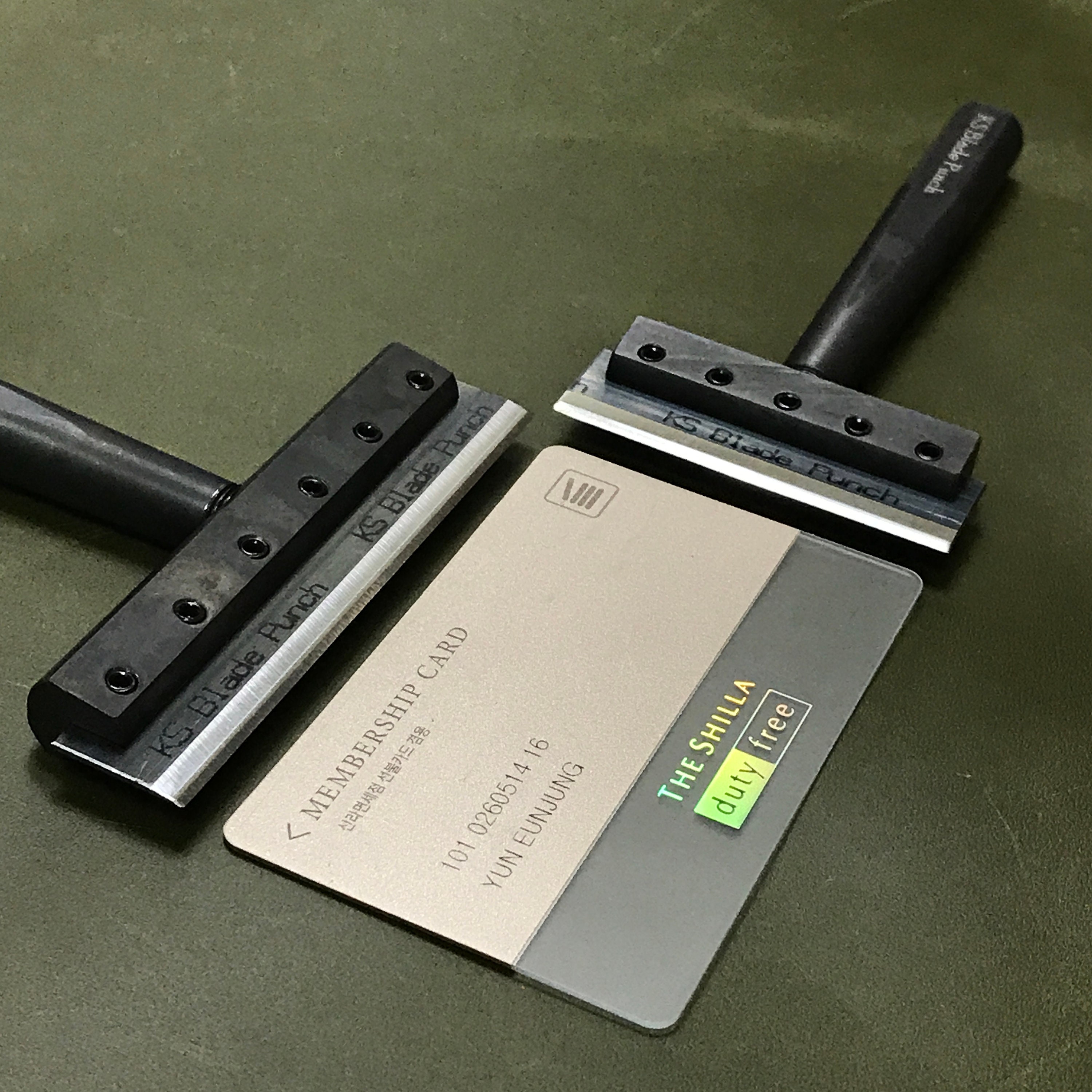 KS Blade - Credit Card Slot Punches