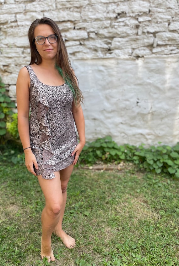 Vintage Guess silver sparkly cocktail dress! Short