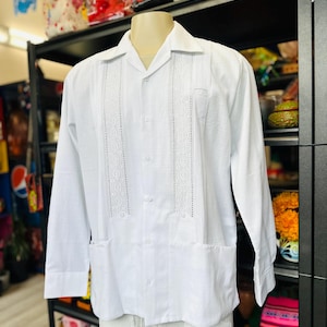 Men&#39;s Guayabera Mexican Embroidered Men&#39;s Guayabera Shirt yucateca  Size 40
