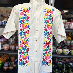 embroidery Men&#39;s   Guayabera size 2XL