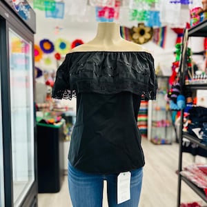 Blusa campesina mexicana/offshoulder blouse size Small