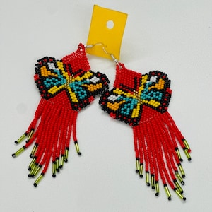 Mooie Huichol-oorbellen chaquira