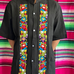 embroidery Men&#39;s   Guayabera size XL