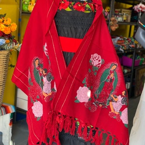 Virgen Maria Wunderschöner mexikanischer Rebozo