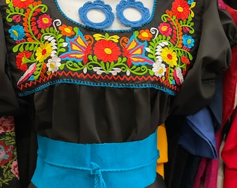 Beautiful Folklore Mexican  blouse